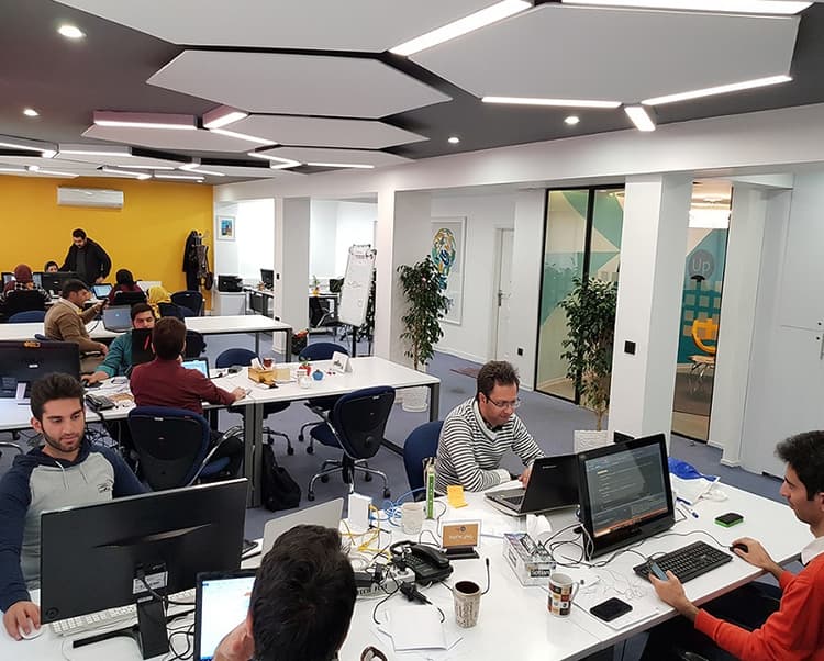 طرح ویژه شتاب‌دهنده تریگ‌آپ برای استارتاپ‌ها؛ فضای کار اشتراکی رایگان برای عبور از بحران